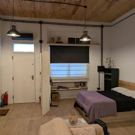 Estudio Bajo Estilo Industrial Διαμέρισμα *